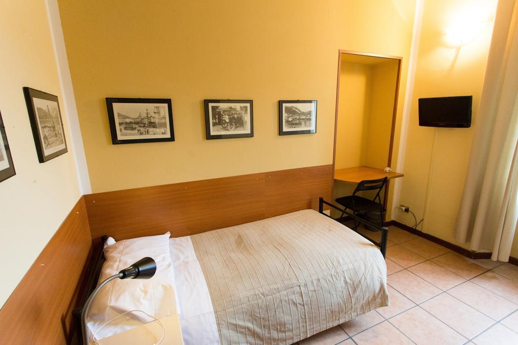 Hotel Pontenuovo Merone Chambre photo